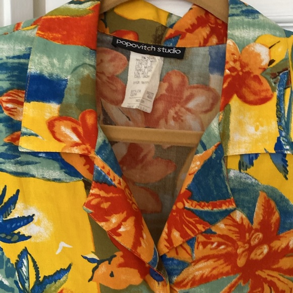 HAWAIIAN TOP & MATCHING WRAP AROUND SKIRT. Size M - Picture 4 of 4